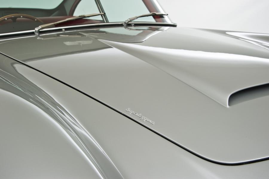 Детали экстерьера Aston Martin DB5 (2207/R) 1965 года  (фото 7 из 19)